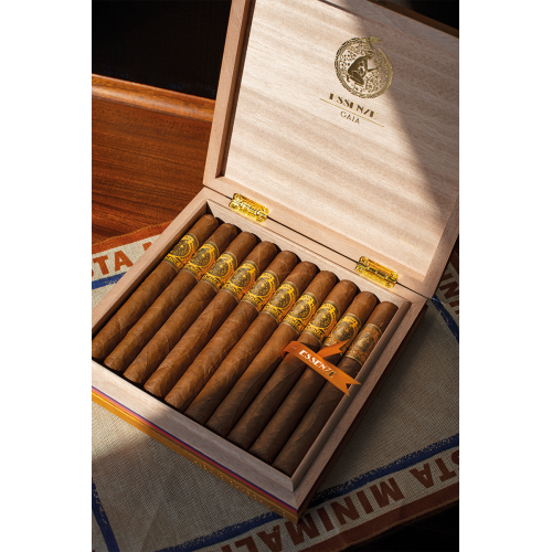 Trabucuri Essenze Cigars Gaia - Habano Churchill BOX (10)